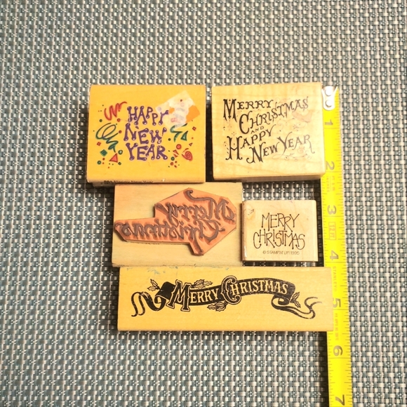 VTG Christmas Stamps Happy New Year - Picture 3 of 3